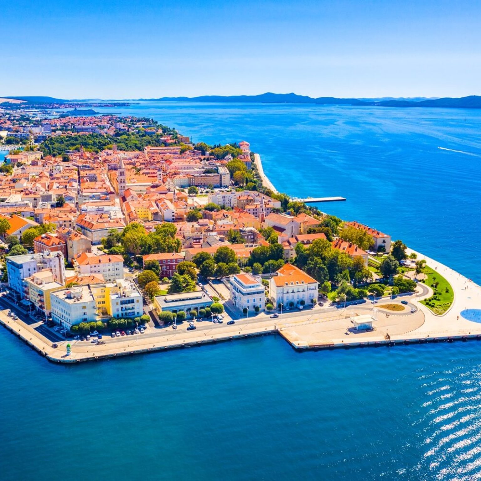 Zadar Kroatien Meeresorgel und Gruss der Sonne